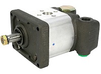 UCA71002   Case IH Hydraulic Pump---Replaces 5180275
