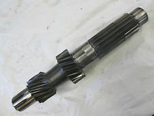 UMF55002U   Transmission Countershaft-Used---Replaces 181482M1